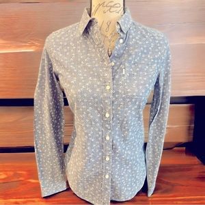 NWT Levi’s Button-Down Shirt Women’s XS Bird & Horseshoe Pattern 100% Cotton!